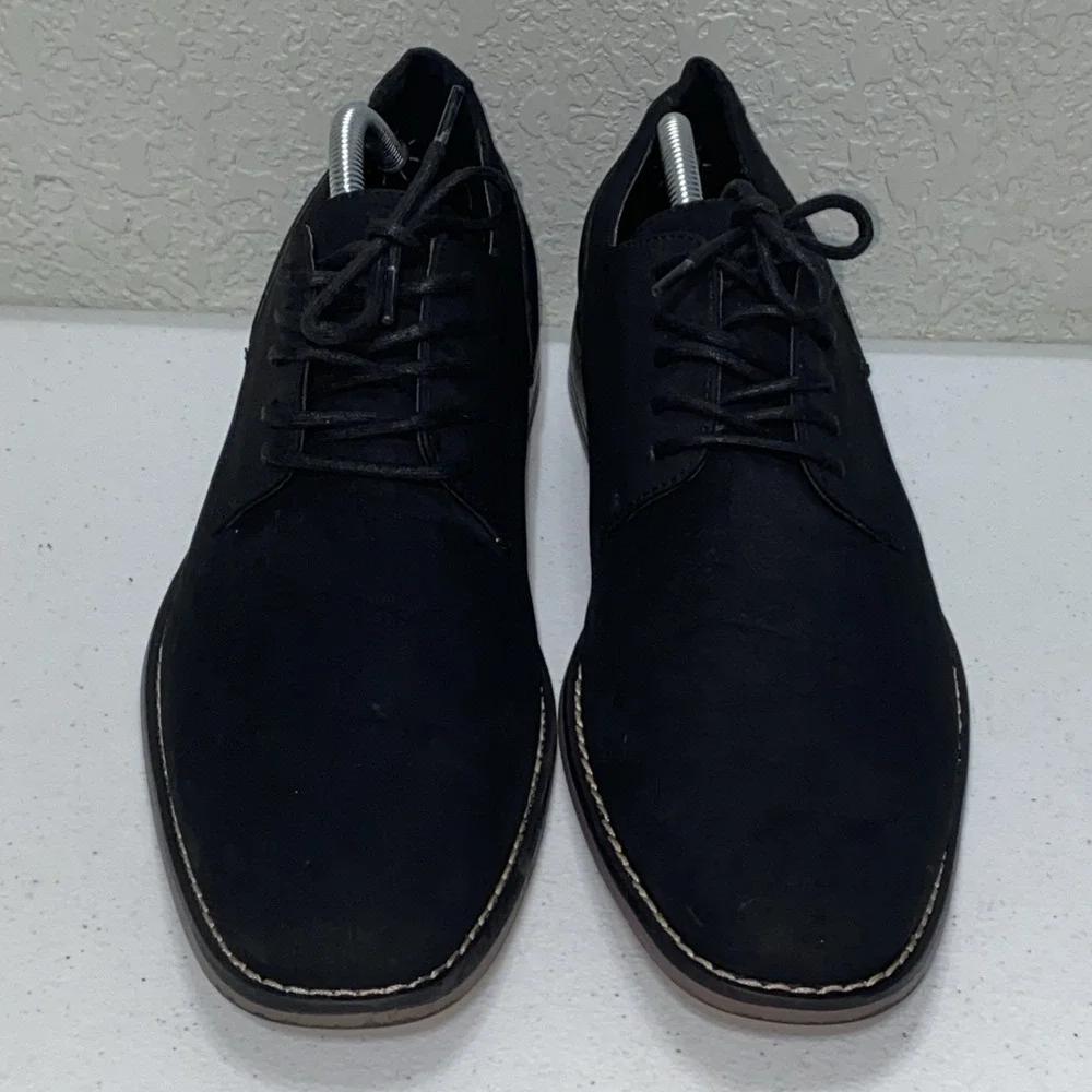 Perry Ellis these perry